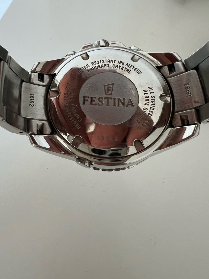 Herreur, Festina