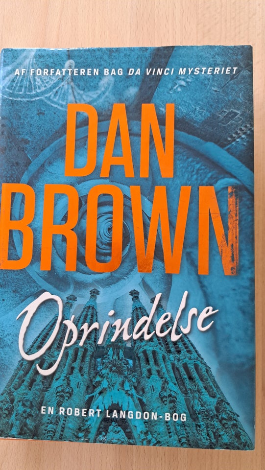 Oprindelsen, Dan Brown, genre: