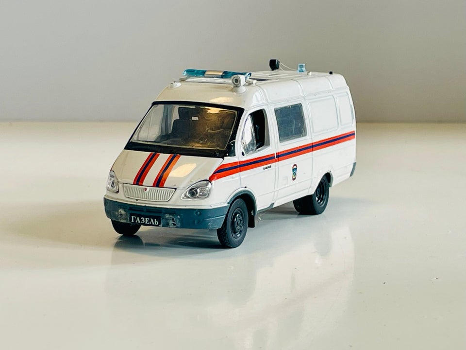 Modelbil, Ixo Models GAZ-2705