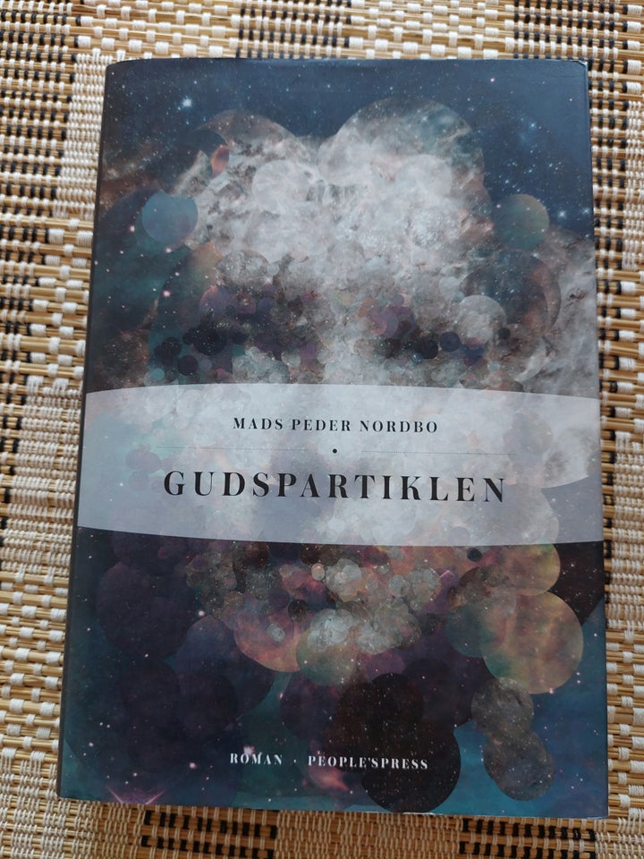 Gudspartiklen, Mads Peder Nordbo,