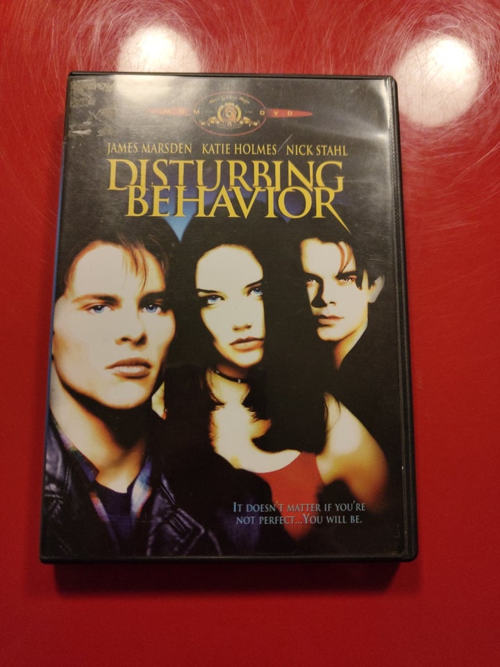 Disturbing behavior, DVD, gyser