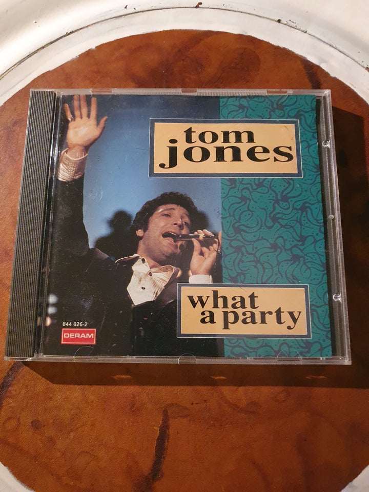 Tom Jones: What a party pop