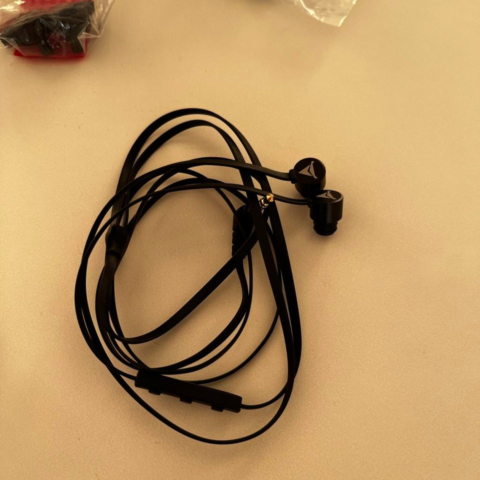 in-ear hovedtelefoner, Andet