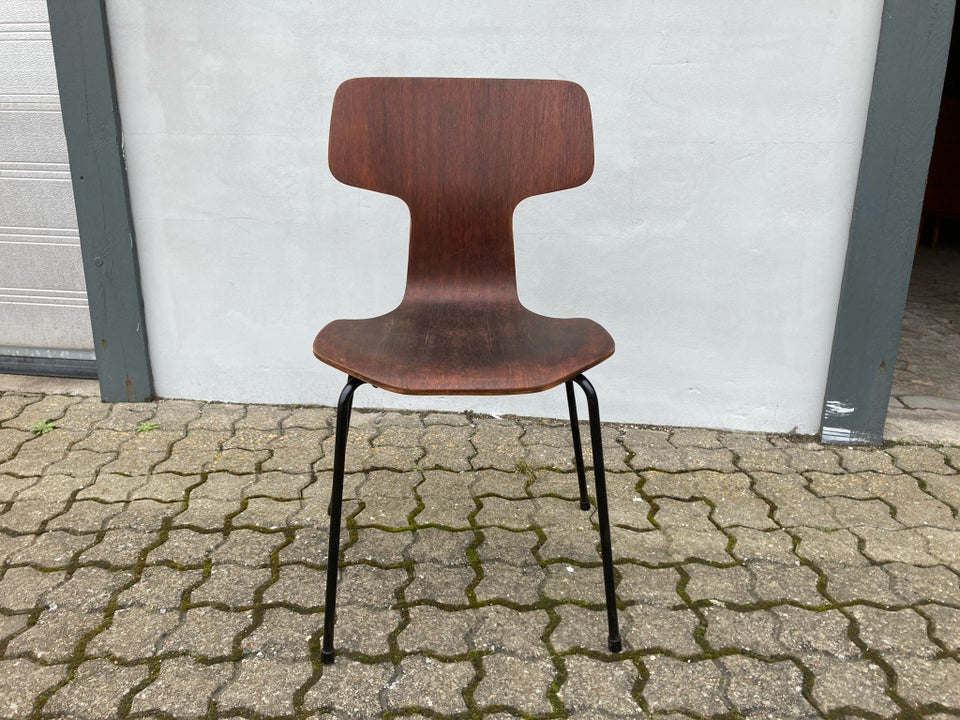 Arne Jacobsen T-chair Stol