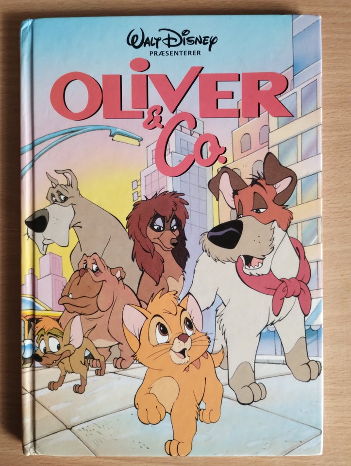 Bøger og blade, Walt Disney, Oliver