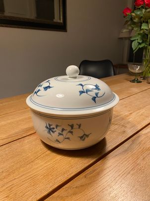 Porcelæn Lågfad / Tureen Royal