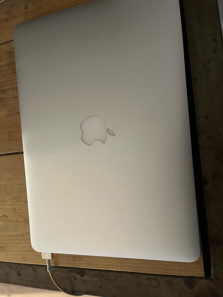 MacBook Air, 2017 , 1.8 GHz dual