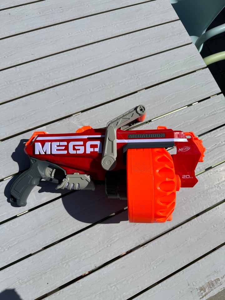 Våben, Nerf megalodon, Nerf