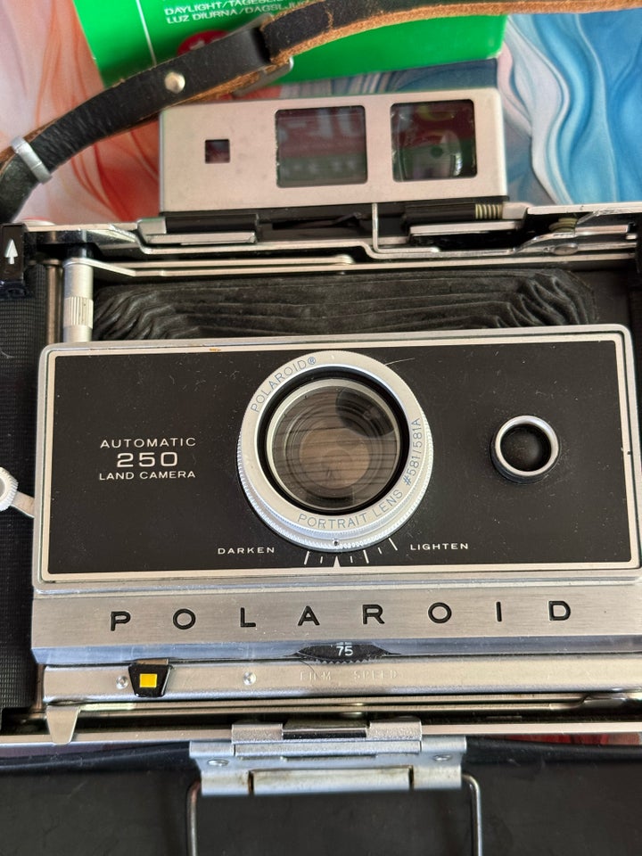 Polaroid, Landmark 250