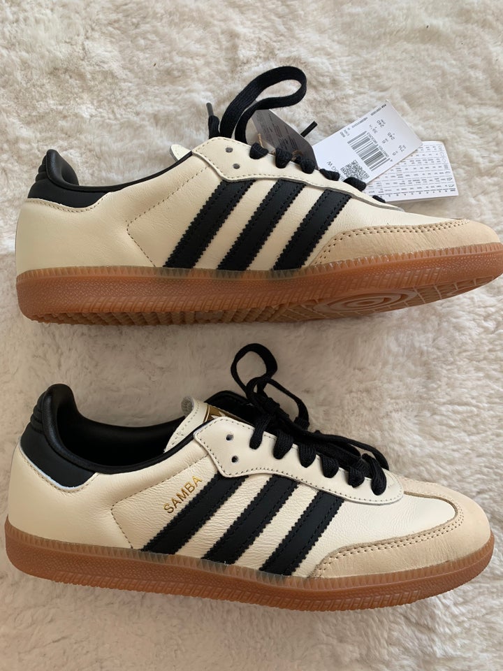 Sneakers str 39 Adidas original