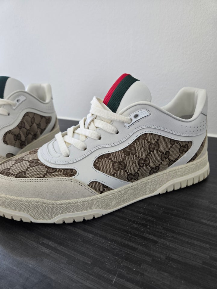 Sneakers Gucci str 43