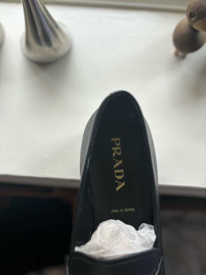 Loafers, Prada, str. 45