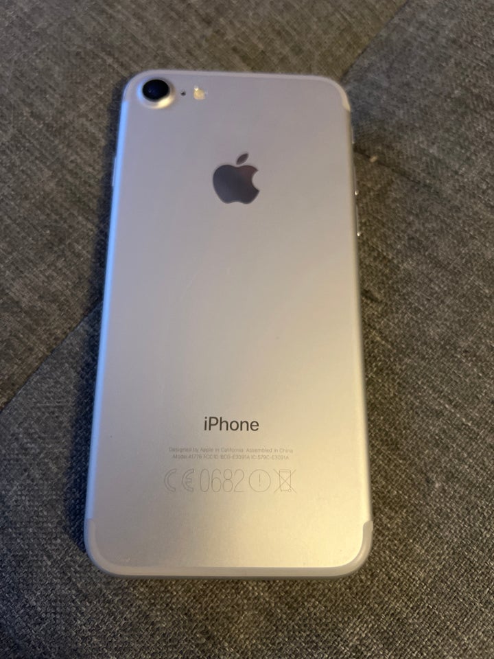 iPhone 7, 128 GB, hvid