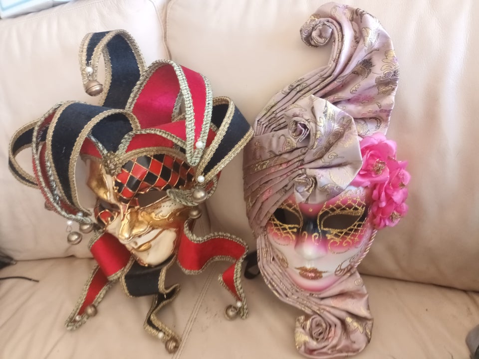 2 SMUKKE NYE ITALIENSKE MASKER, 2