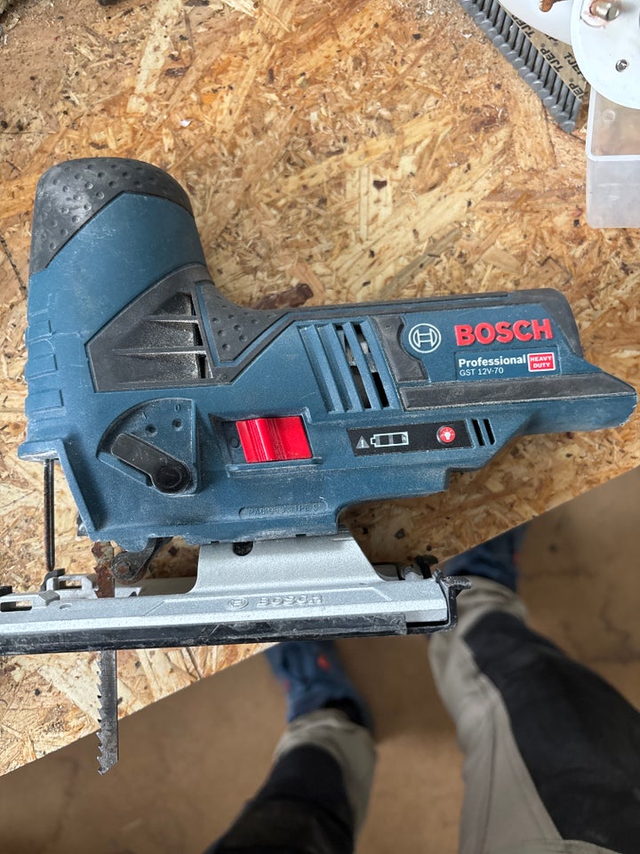 Stiksav, Bosch GST 12v-70