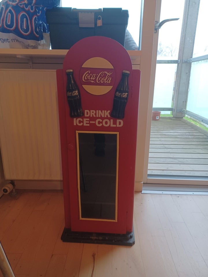 Hængeskab, Coca cola