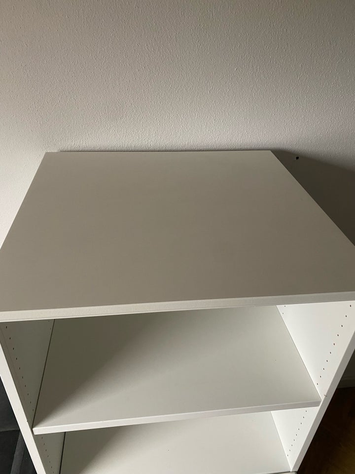 Andet skab, Ikea, b: 60 d: 57 h: 123