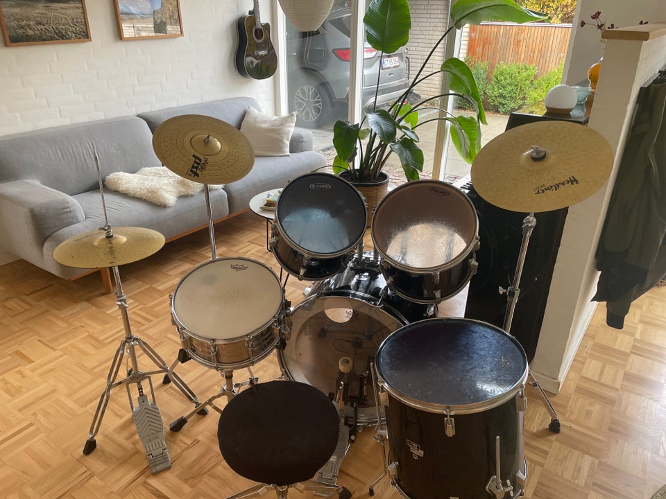 Andet, Cb percussion og perl