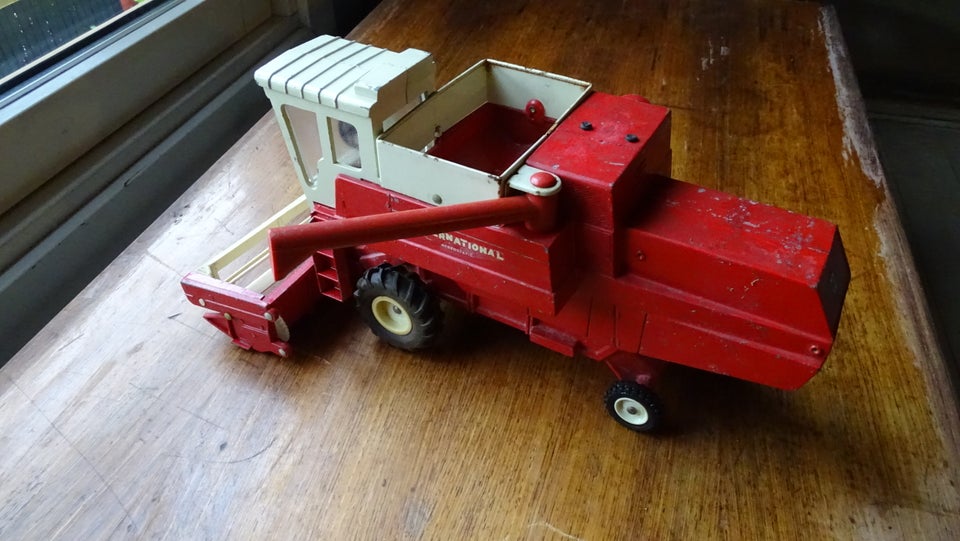 Modeltraktor, ERTL