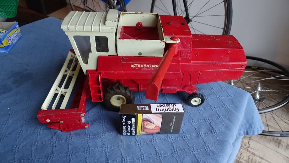 Modeltraktor, ERTL