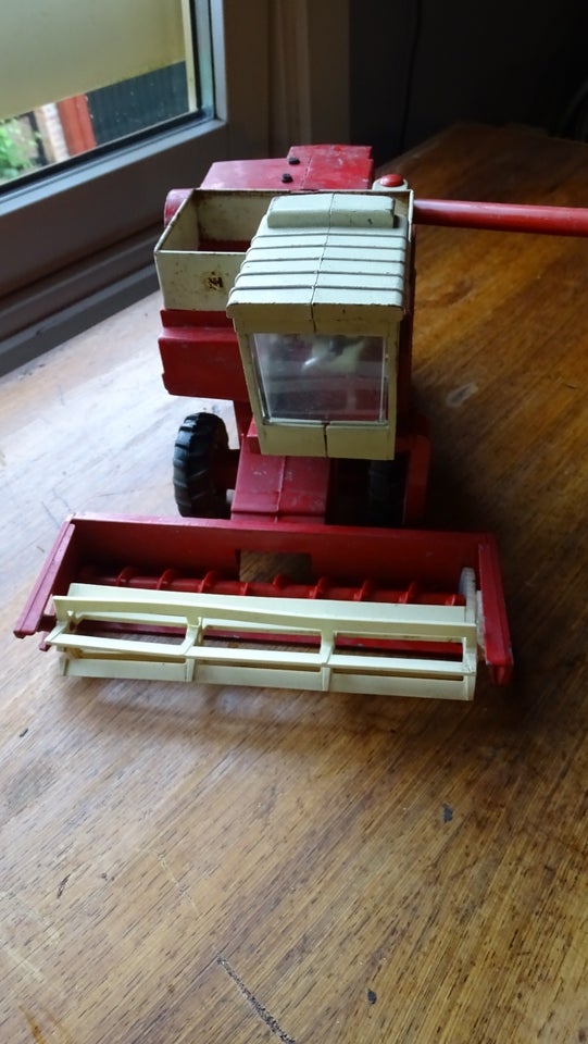 Modeltraktor, ERTL