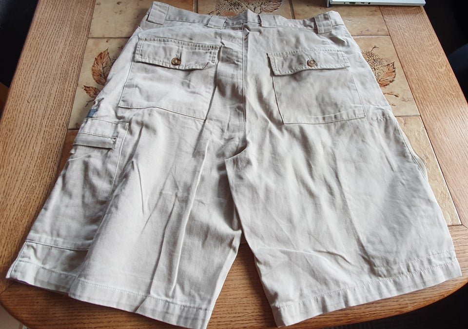 Shorts, OCN, str. 38