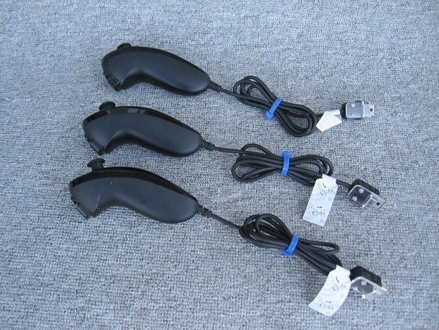 Nintendo Wii Nunchuck "RVL-004"