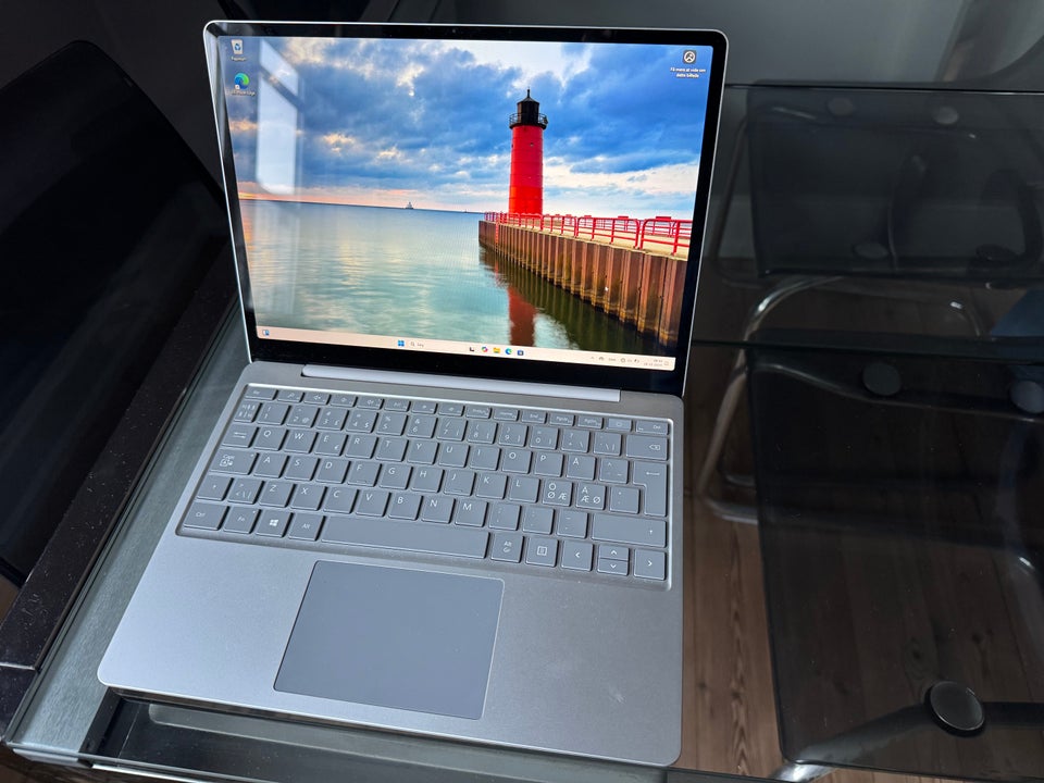 Microsoft Surface Laptop Go, 3.6