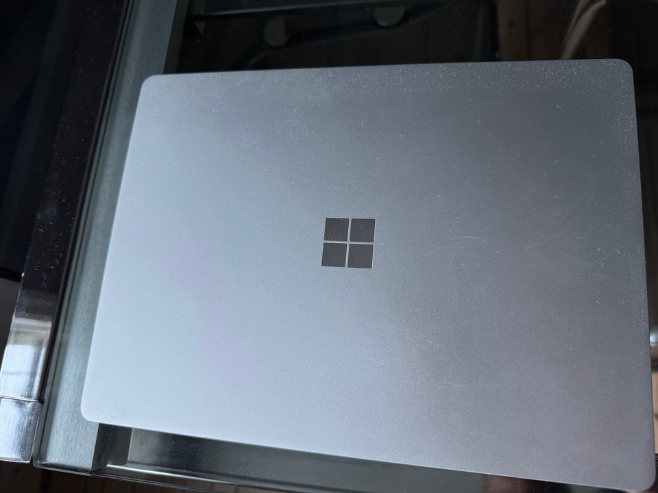 Microsoft Surface Laptop Go, 3.6