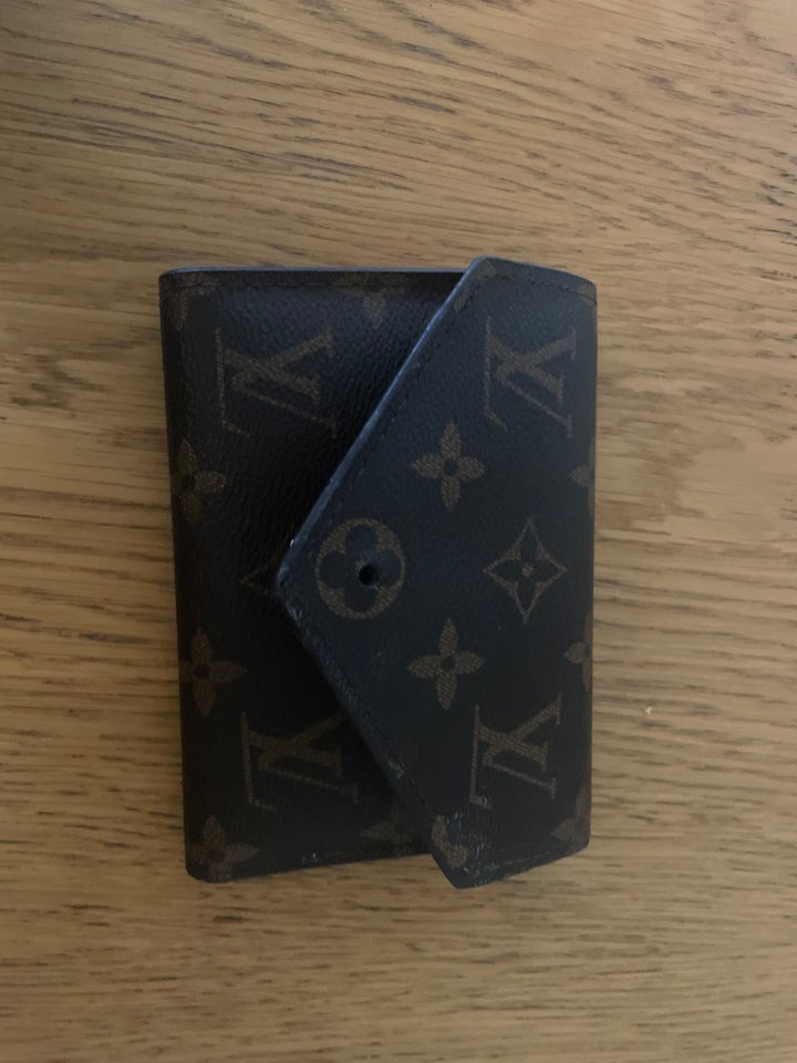 Pung Louis vuitton