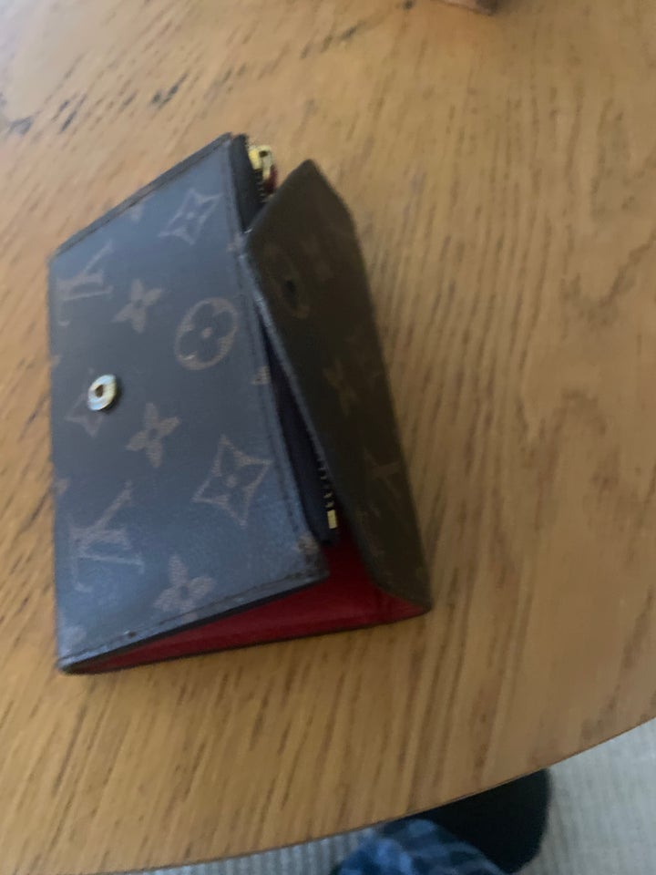 Pung Louis vuitton