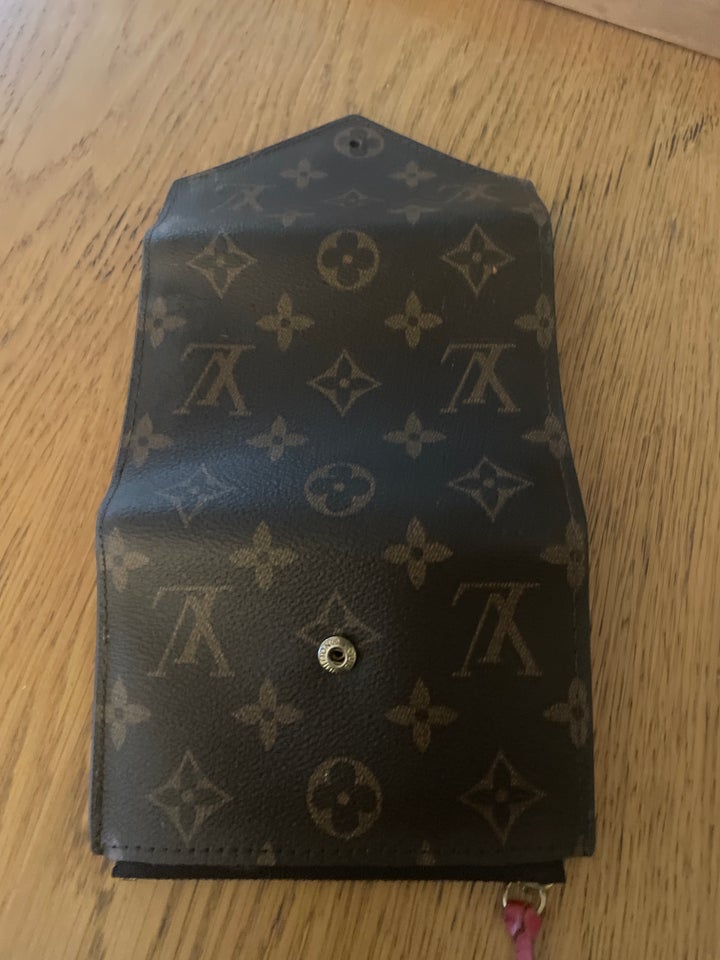 Pung Louis vuitton