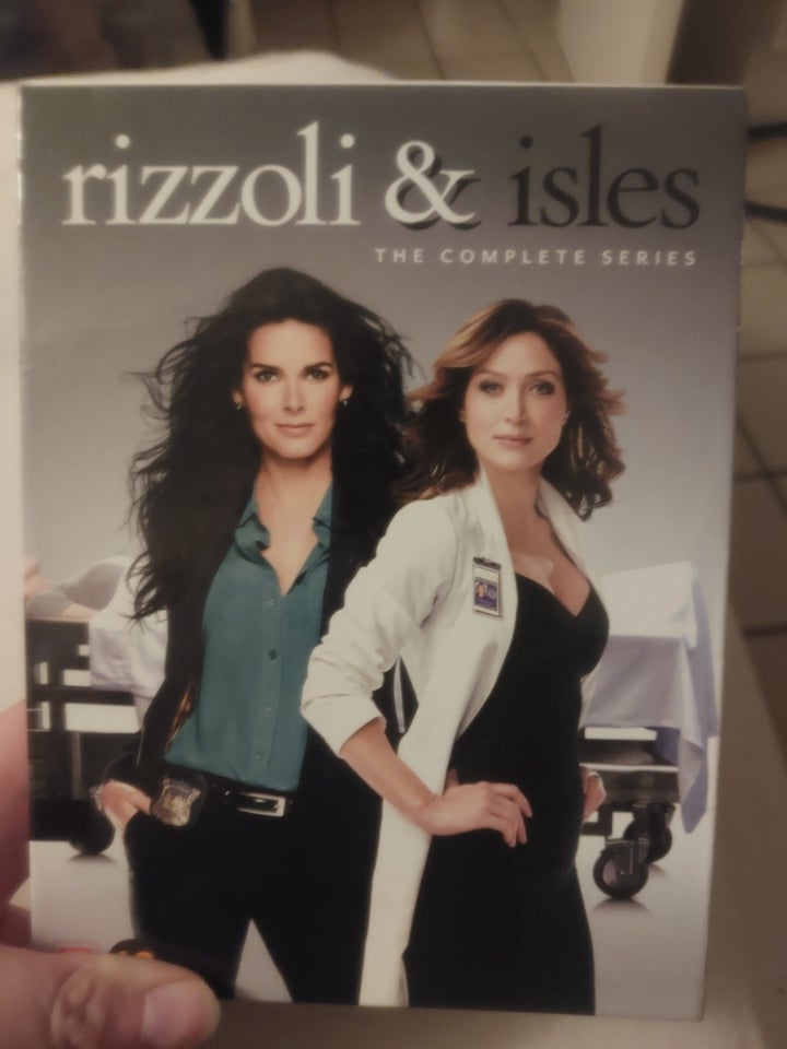 Rizzoli amd isles complete