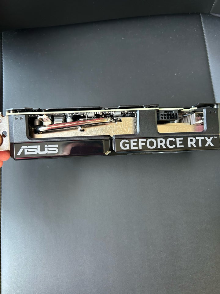 GeForce RTX 4070 Super Dual Asus, 12