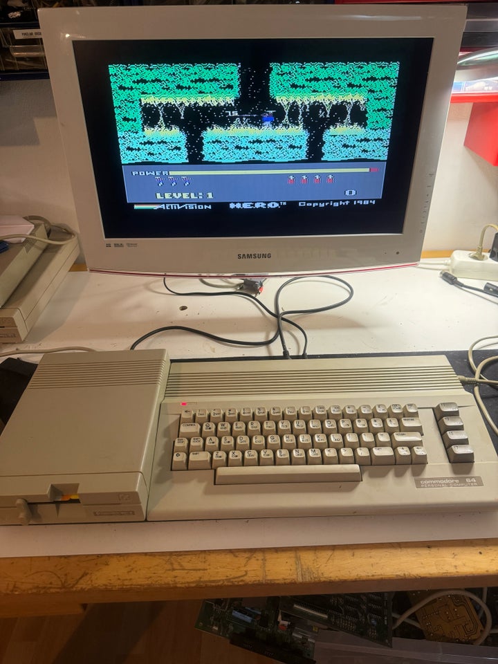 Commodore 64 , andet, Rimelig