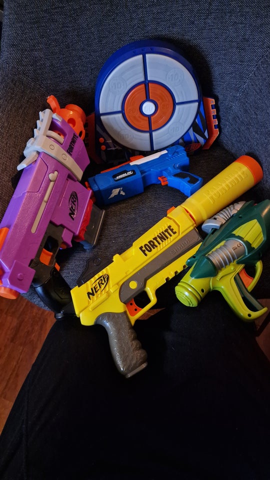 Våben, Nerf guns, Nerf