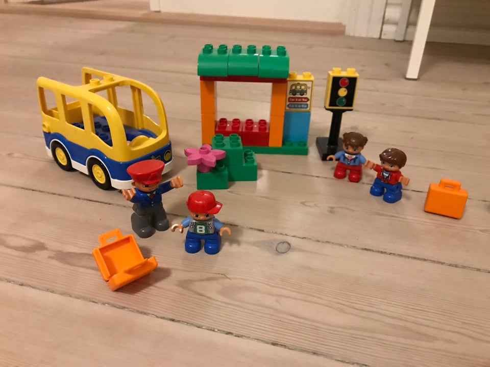 Lego Duplo, Lego duplo town school