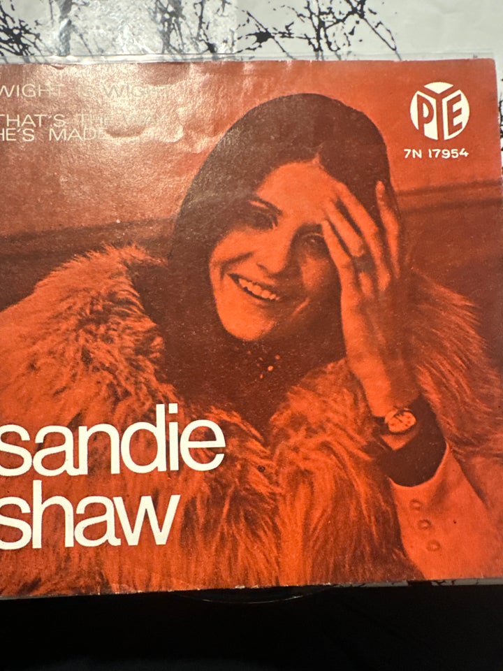 Single, Sandie shaw