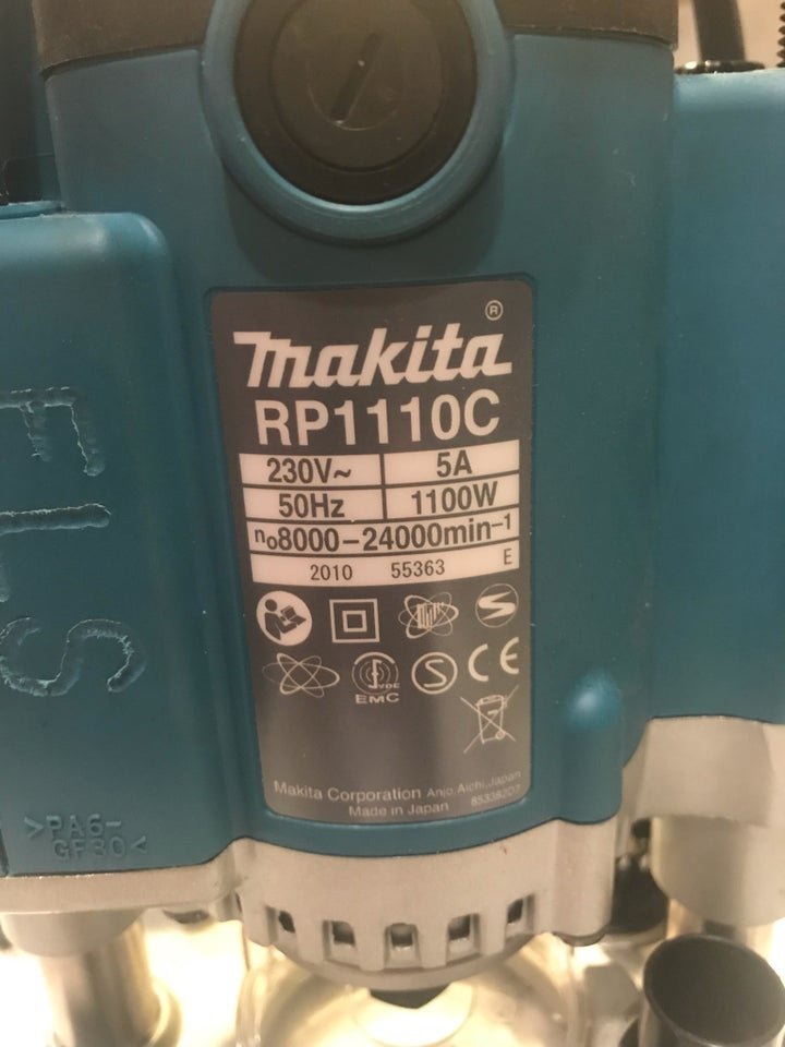 Overfræser Makita