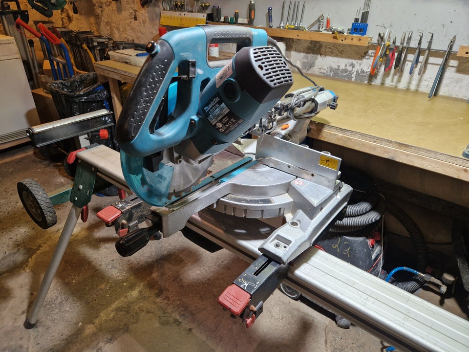 Kap- og geringssav, Makita LS1018L