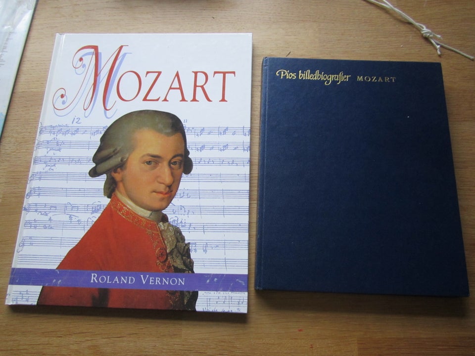 2 bøger om Mozart , emne: musik