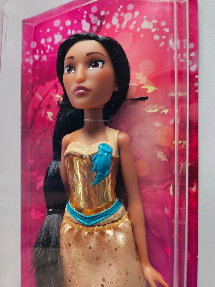 Barbie, Pocahontas Disney dukke