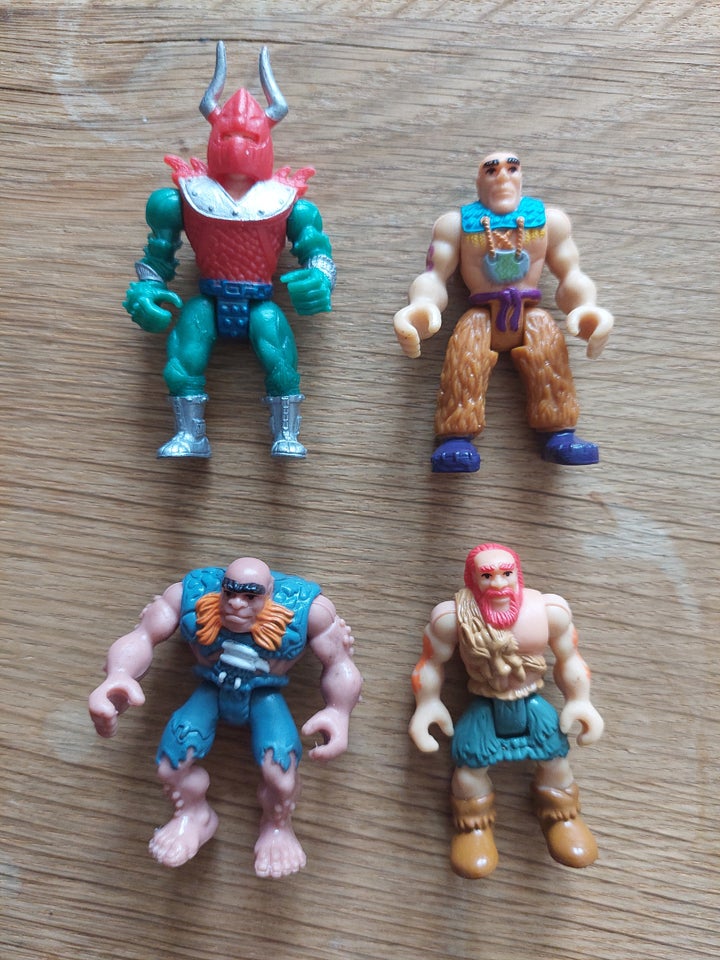 18 action figurer, Chap mei,