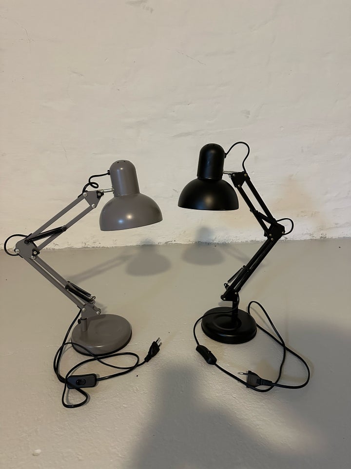 Arbejdslampe, Monday Sunday