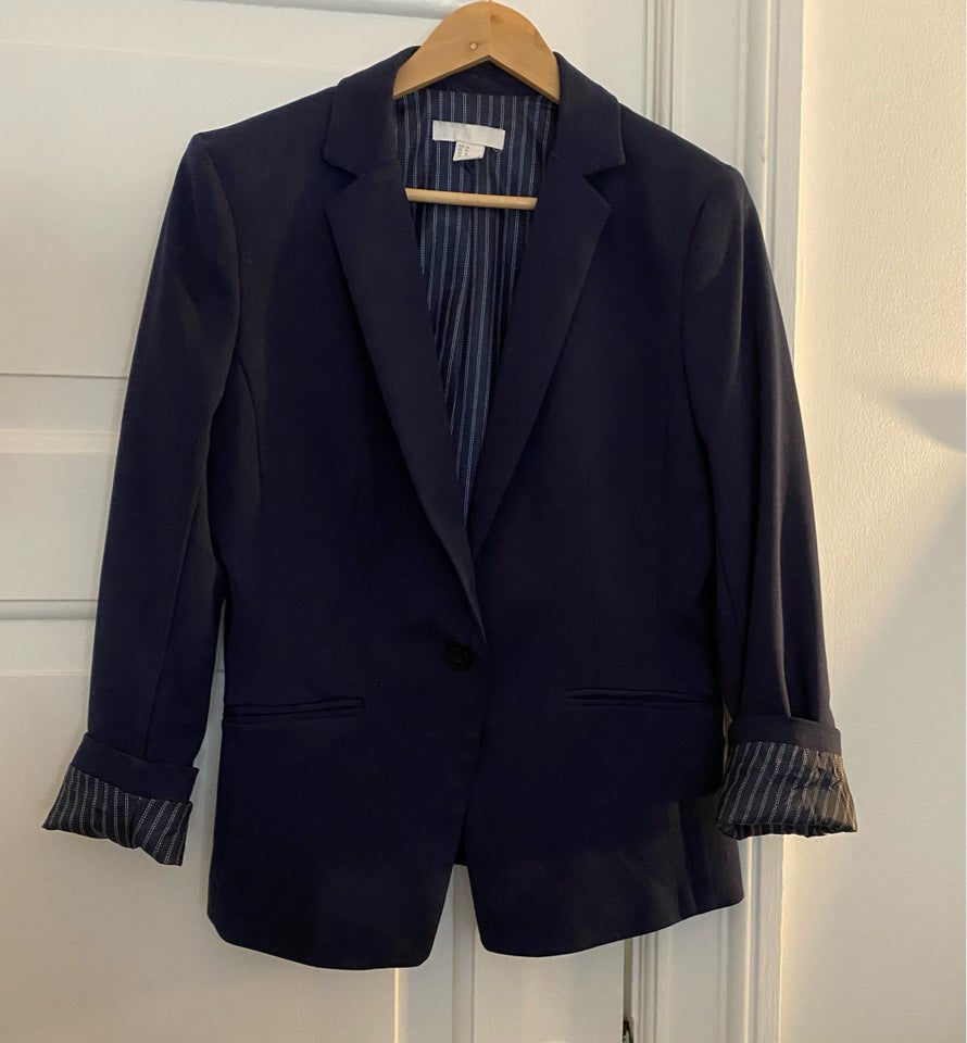 Blazer, str. 44, HM