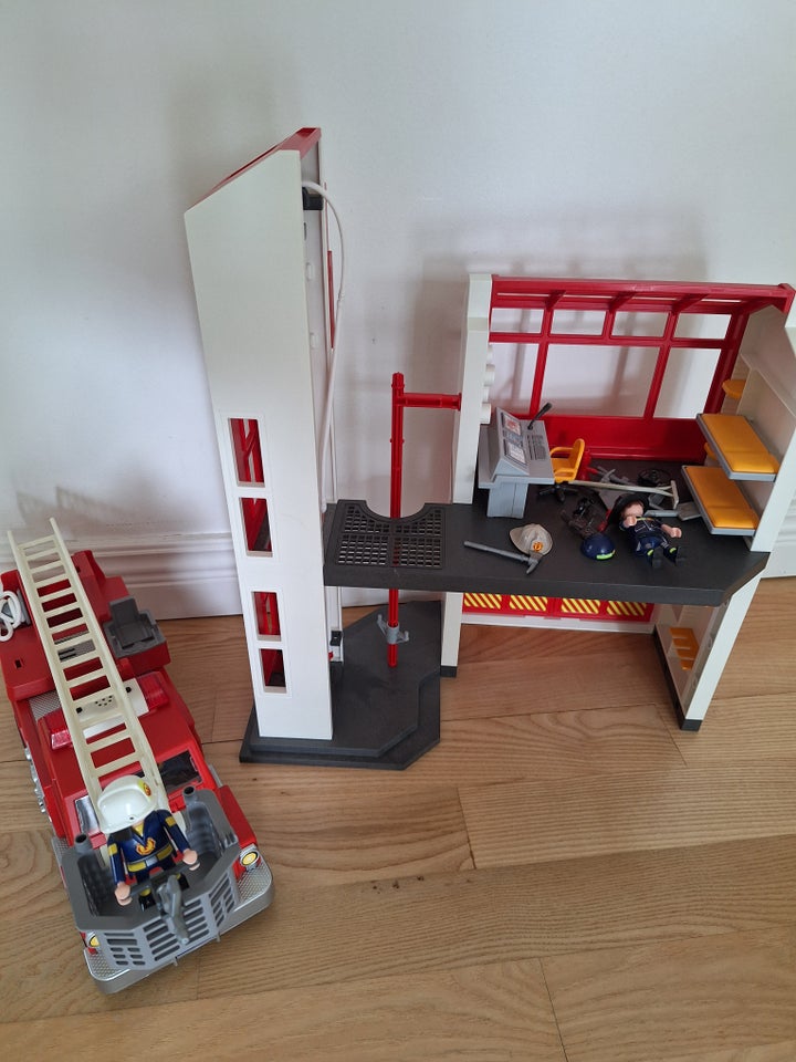 Playmobil Brandstation og