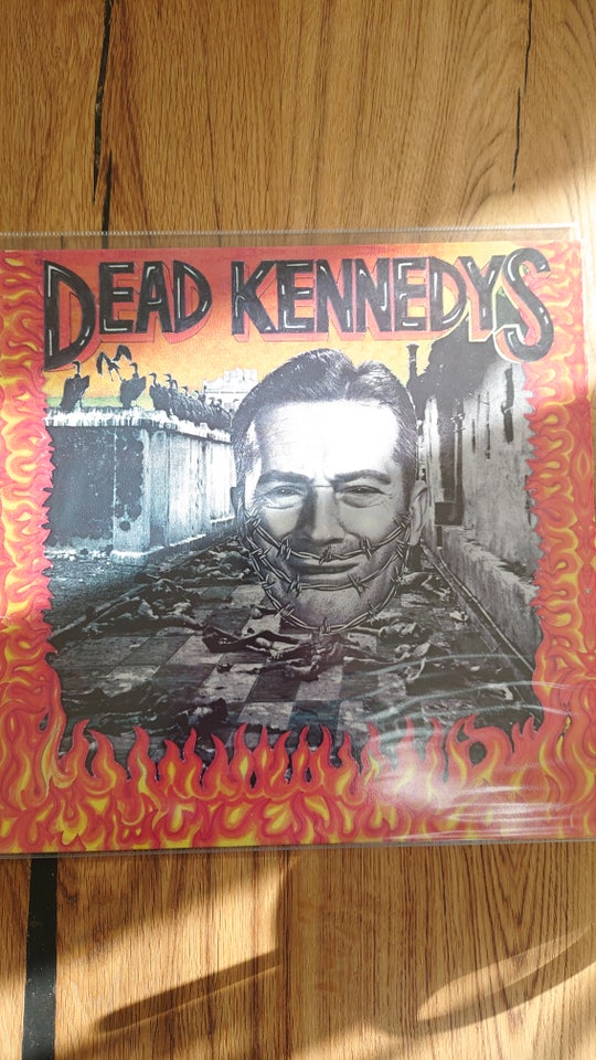 LP, Dead Kennedys, SOLGT Give me