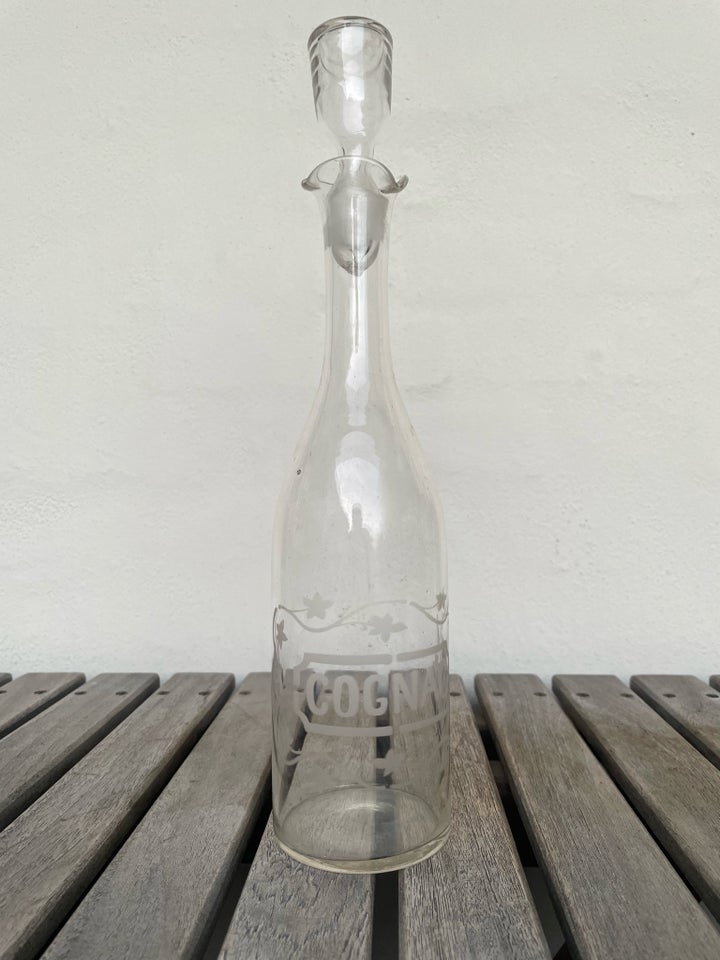 Karaffel, Glas, 150 år gl.