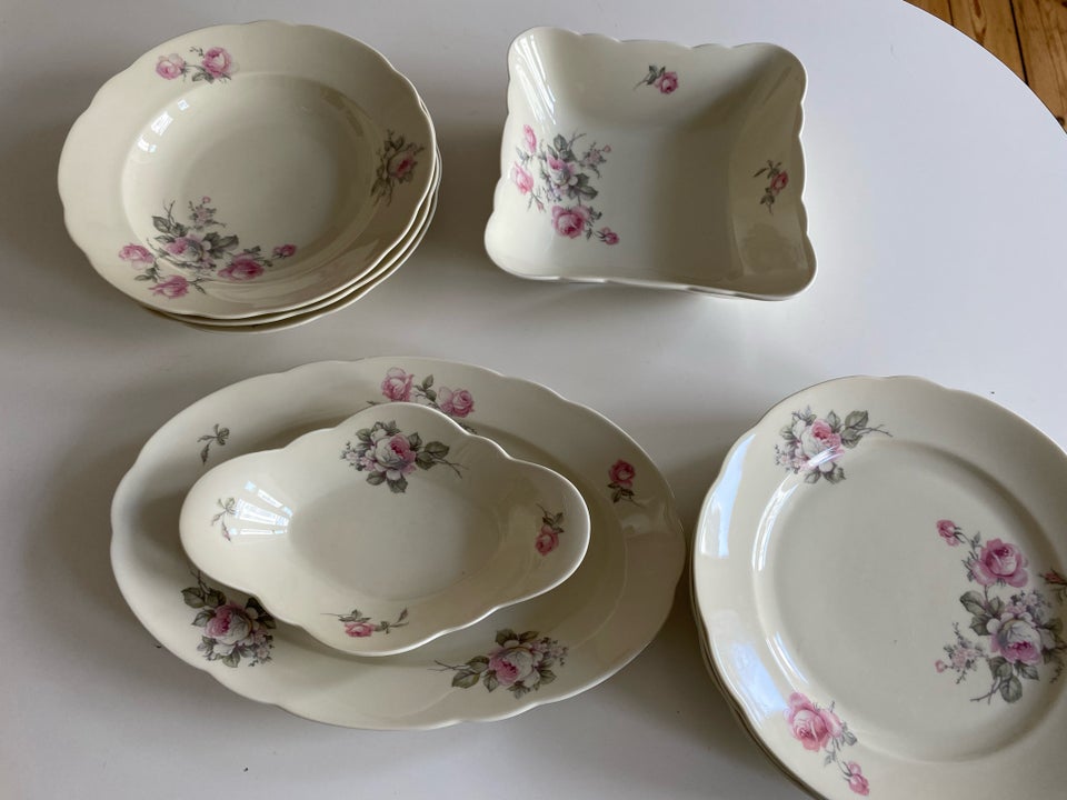 Porcelæn Blomstret stel Vintage