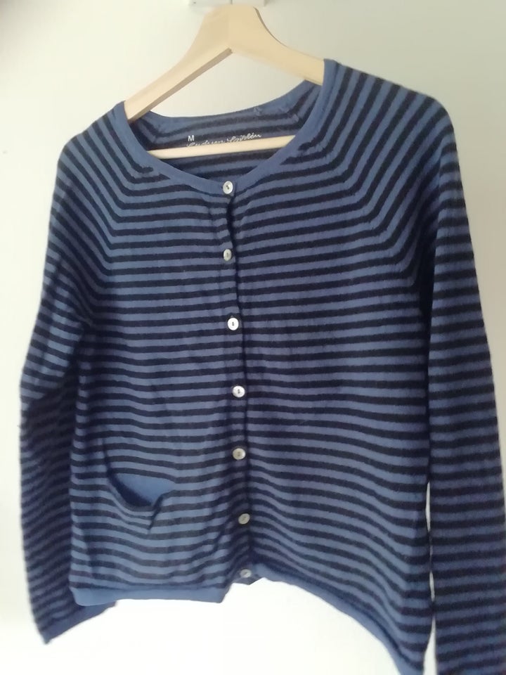 Cardigan, Gudrun sjøden , str. 38